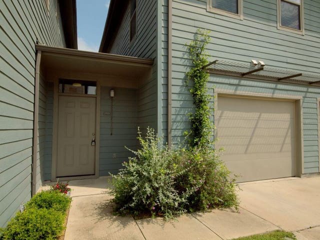 1201 Grove Blvd Unit #2903