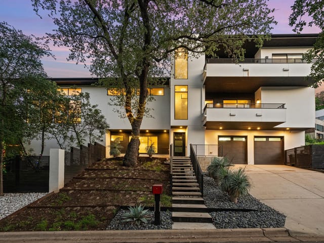 View 1201 Kenwood Ave in Travis Heights 1201 Kenwood Ave - front exterior - Luxury home in Travis Heights, Austin, TX