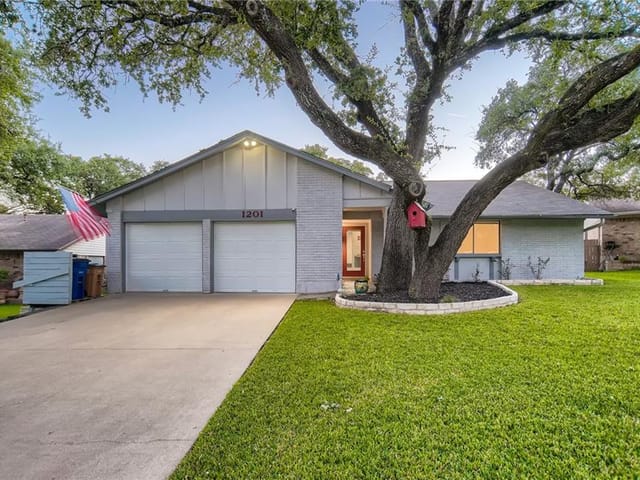 1201 Space Ln
