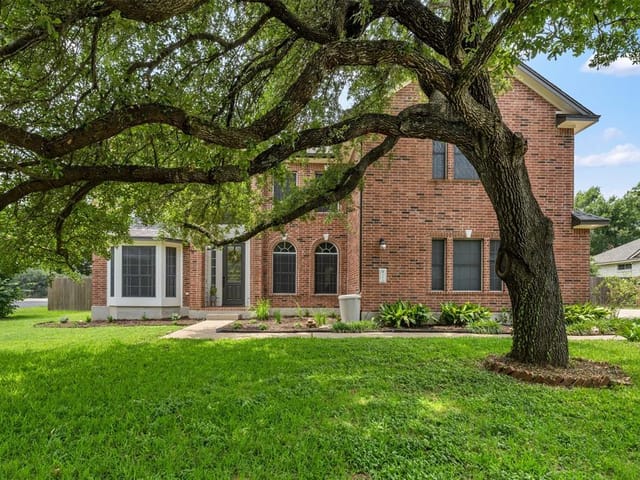 12014 Yarbrough Dr