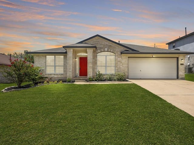 1202  Highland Dr