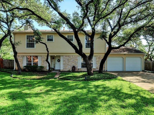 1202 Space Ln