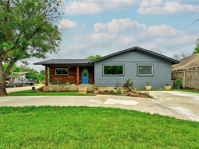 1203 Armadillo Rd