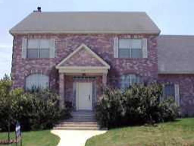 1203 BOWIE RD