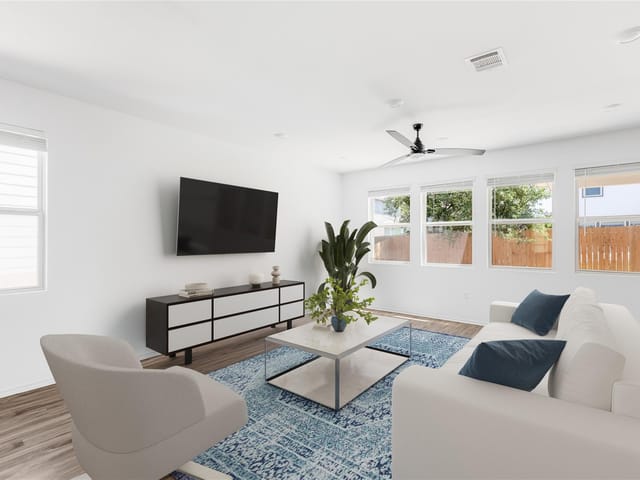 1203 Diggy Dr