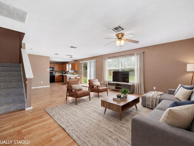 12033 Kilmartin LN