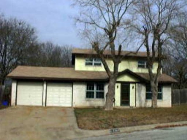 1204 BUCKEYE CT