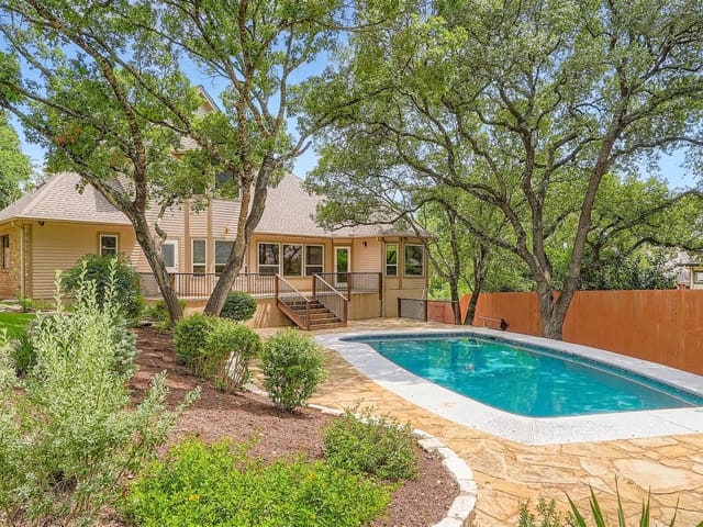 1204 Indian Canyon Cv