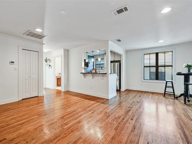 1204 Marshall LN Unit #5
