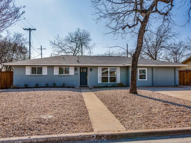 1205 Clearfield Dr