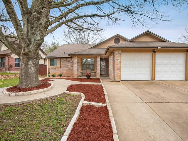 1205  Ivybridge Dr