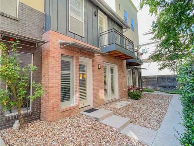 1205 Kinney Ave Unit #k
