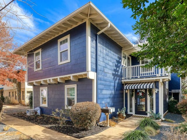 1205 Lorrain ST Unit #B