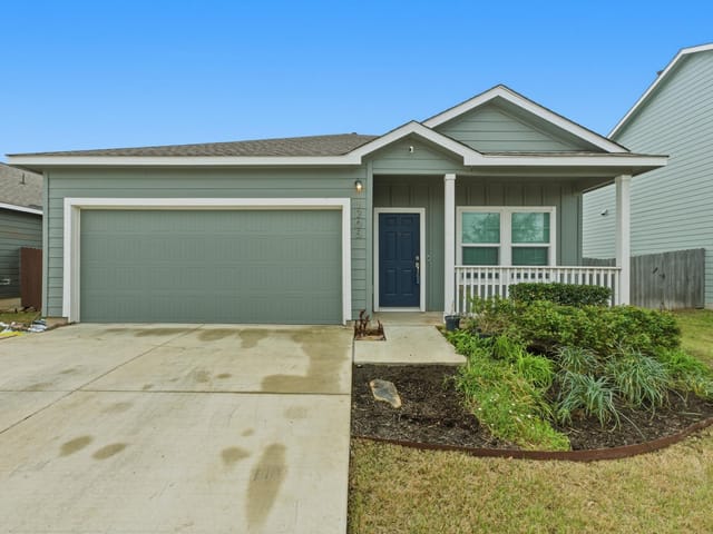 1205 Rio Frio Ln