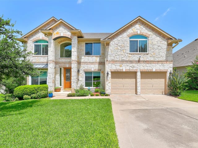 12052 Tulare Dr