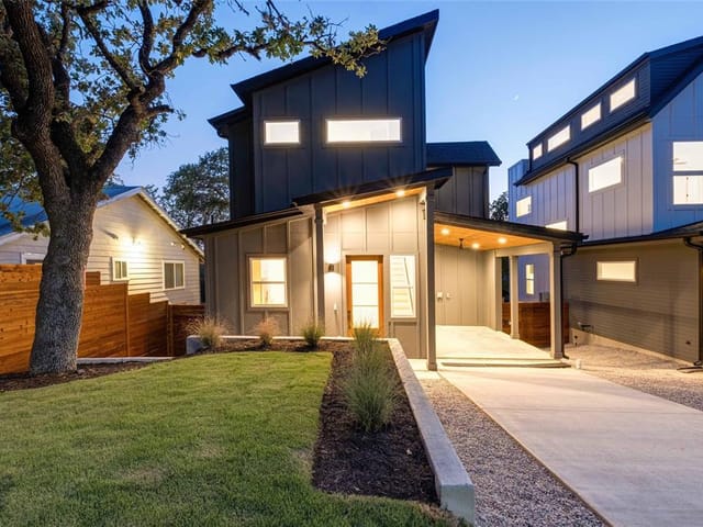 1206 Delano St Unit #2
