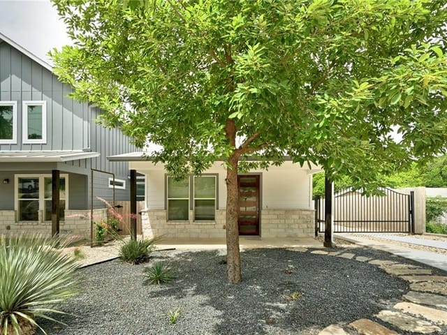 1206 Deloney St Unit #B