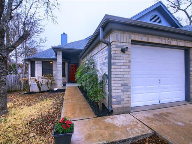 1206 Gingerlily Cv