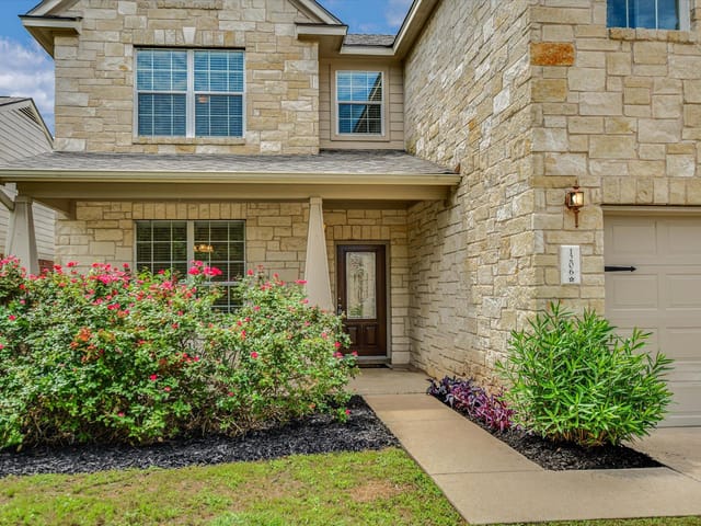 1206 Horseshoe Ranch DR