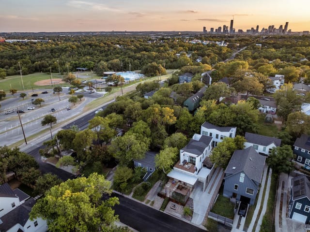 1206 Luna ST Unit #1