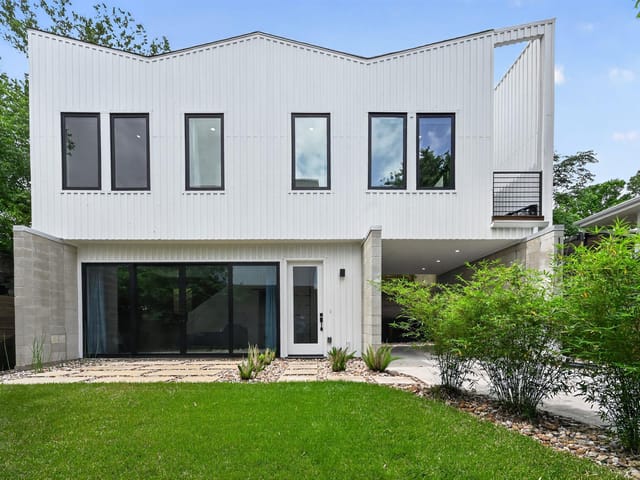 1206 Luna St Unit #2