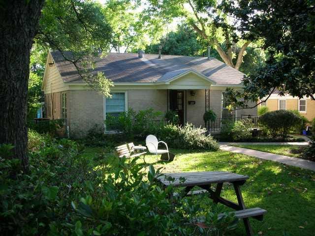 1207 Fairwood Rd