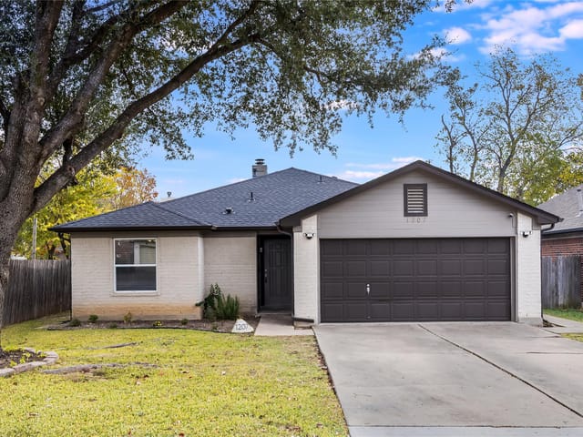 1207  Hughmont Dr