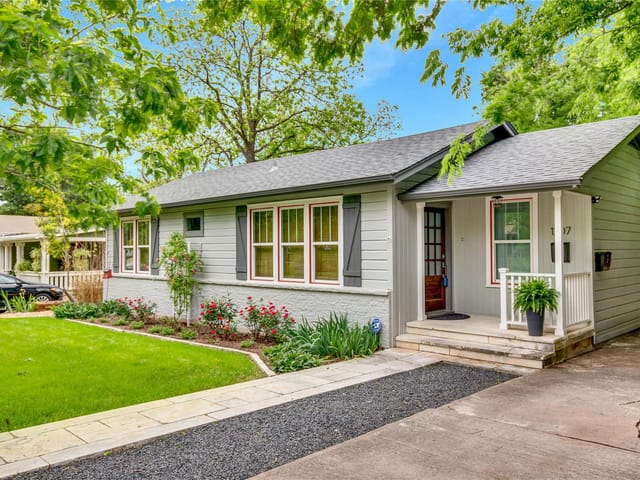 1207 Pasadena Drive Dr
