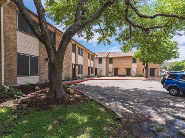 1207 Southport Dr