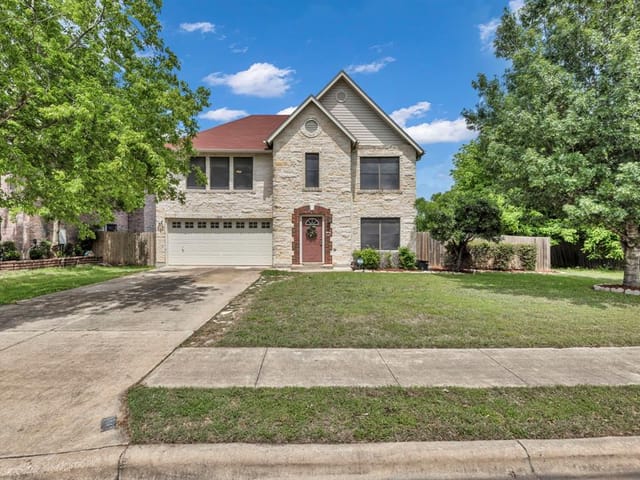 1208 Bradbury Ln