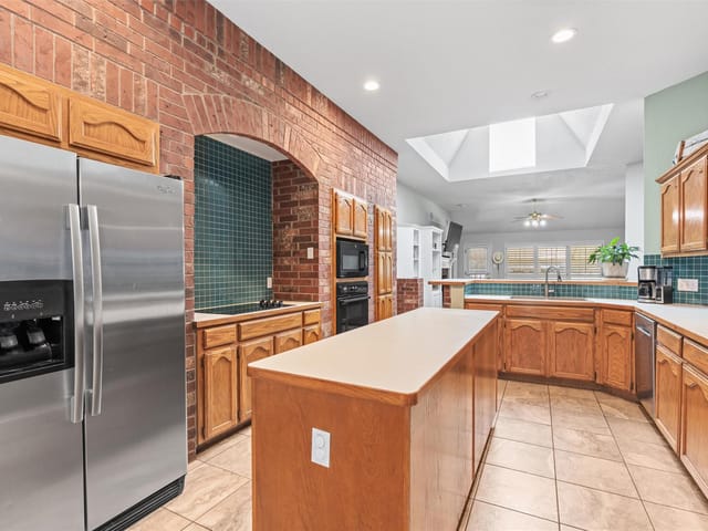 1208 Brophy DR