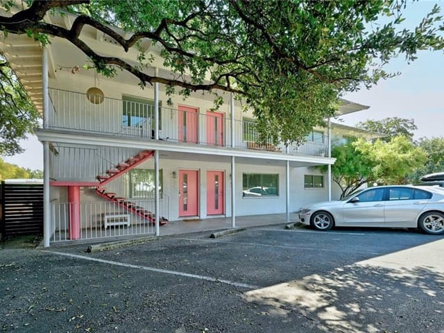 1208 Enfield Rd Unit #105