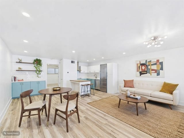 1208 Enfield RD Unit #105