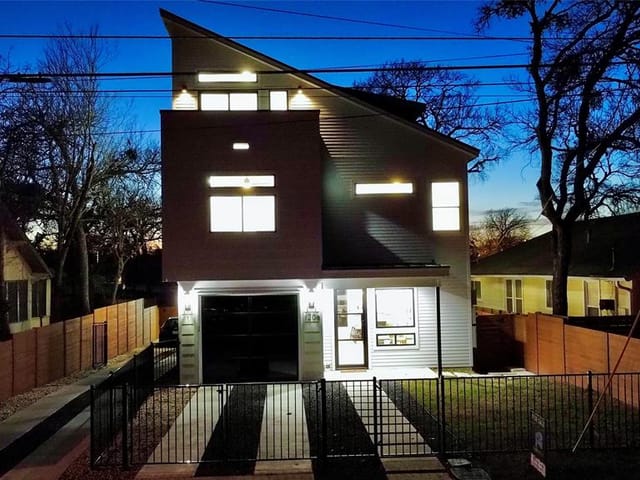 1208 Harvey St Unit #1
