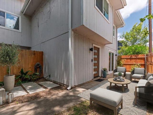 1208 Hollow Creek Unit #105