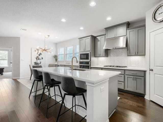 1208 Jacksdaw DR