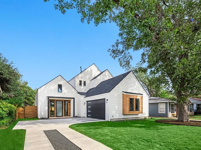 1208 Richcreek Rd
