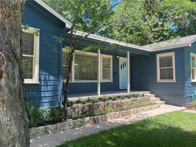1208 Romeria Dr
