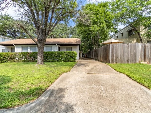 1208 Shelley Ave Unit #B