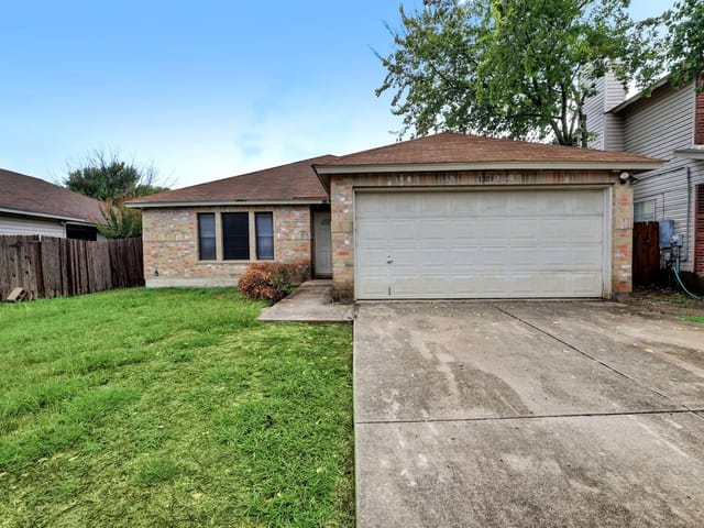 1209 Bradbury Ln