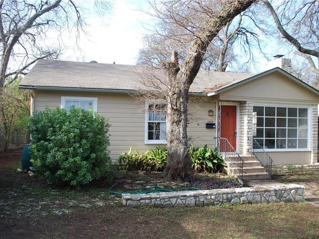 1209 FAIRWOOD Rd