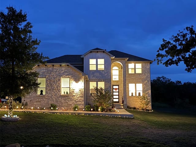 121 Black Talon LN
