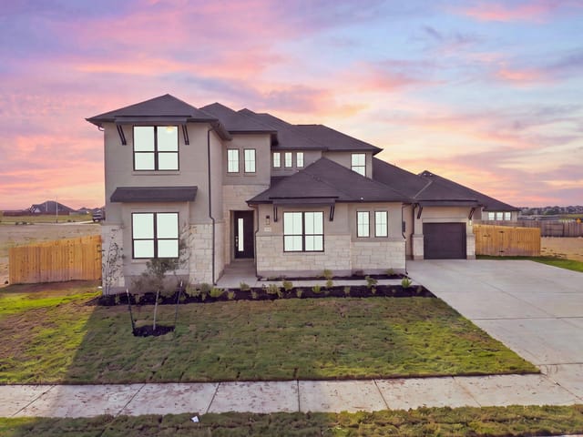 121 Clancy DR