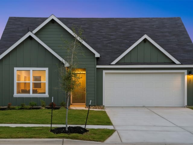 121  LAS LOMAS Dr