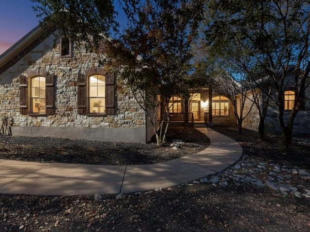 121 Quarry Park Cv