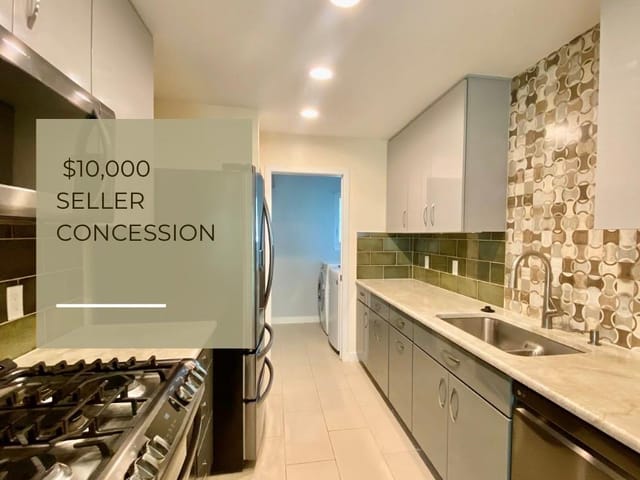 1210 Kenyon Dr