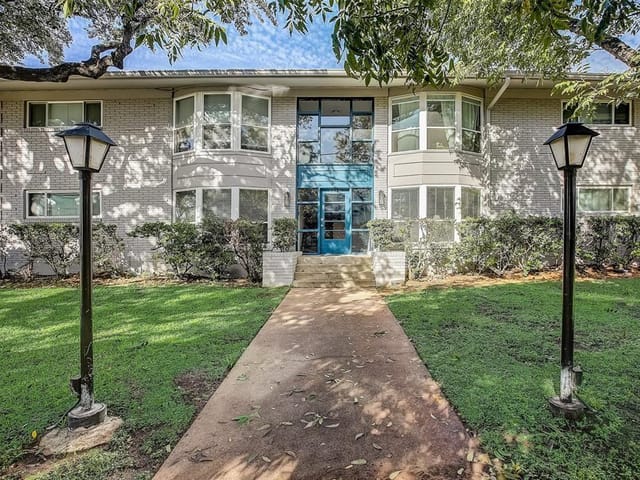 1210 Windsor RD Unit #115