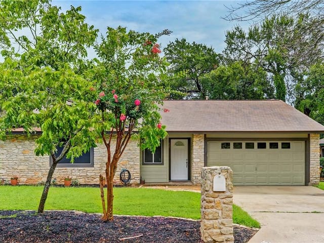 12105 Saxony Ln