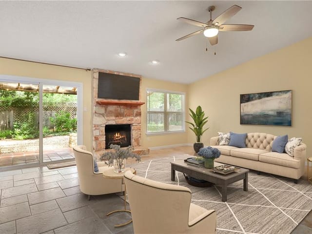 12106 Grimsley Dr