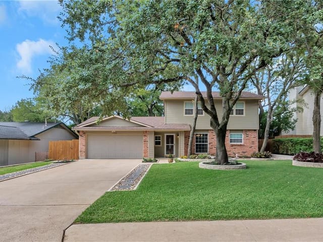12108 Wycliff Ln